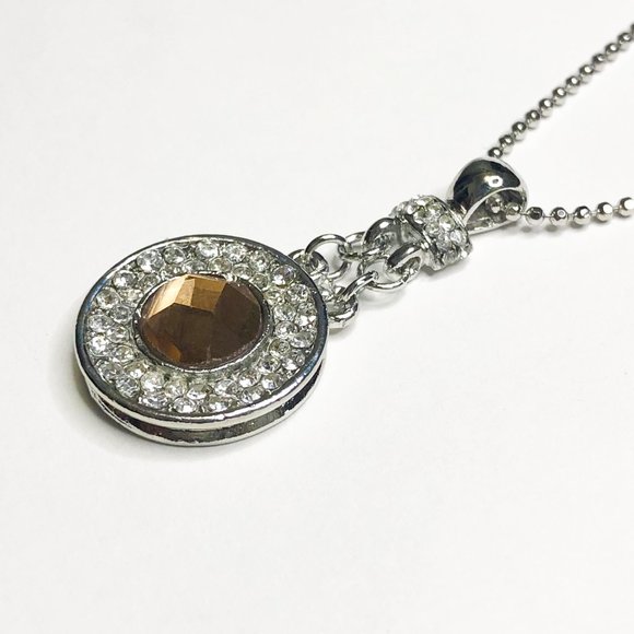 Zhie Caramel Crystal Pendant Necklace - Picture 3 of 5